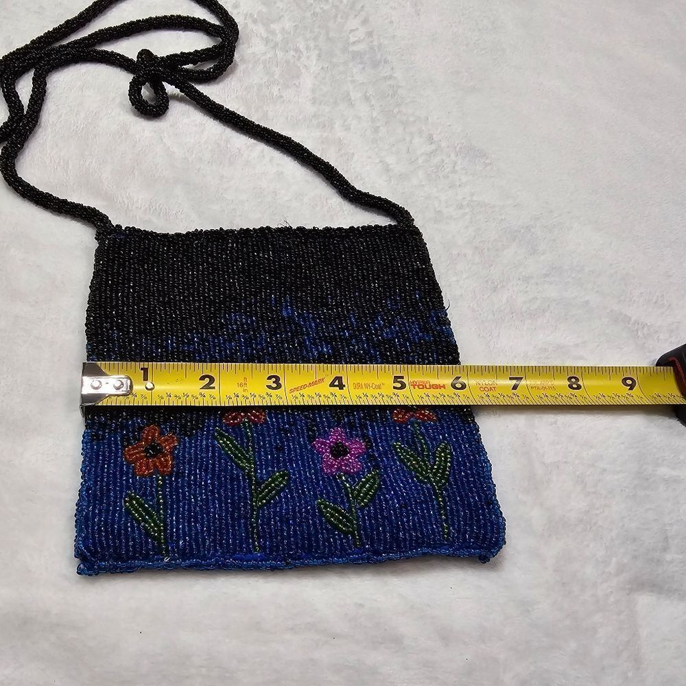 🌿Beautiful Vintage hand beaded glass floral purse. - Picture 7 of 11